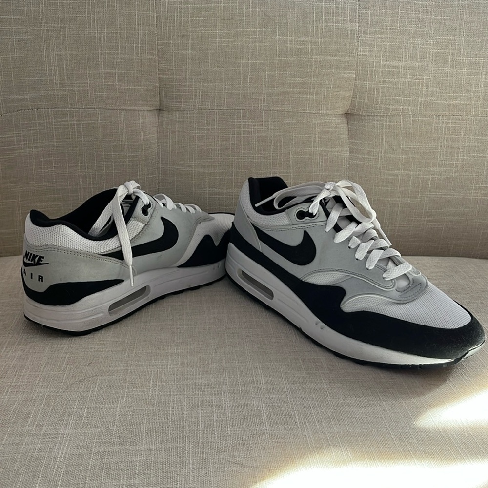 Men’s Nike Air Max One size 9.5